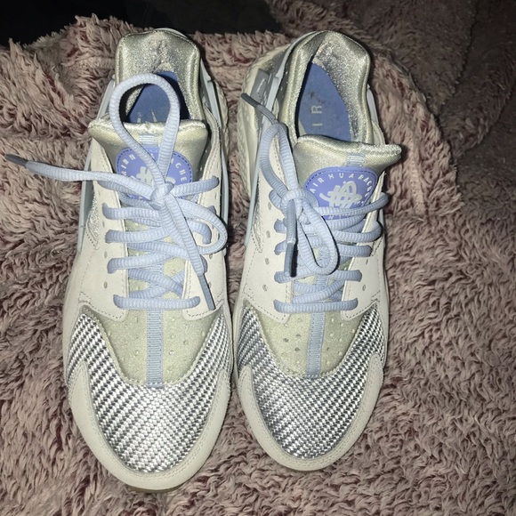 8.5 women’s Nike Air - Picture 4 of 5